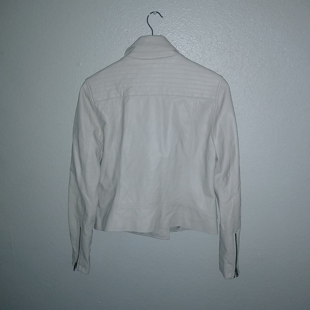 Cupcakes & Cashmere M Soft Leather Zip Front Jacket in Lightest Beige - Picture 6 of 13